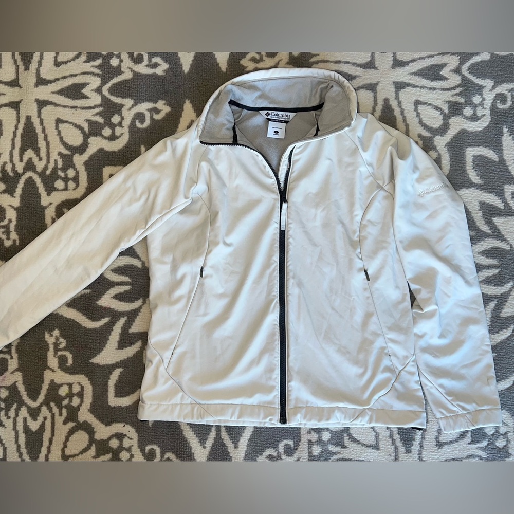 Size L Women’s White Columbia Jacket